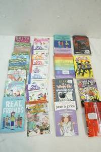 lot 122 image: Variety of childrens books