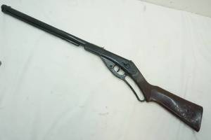 lot 130 image: Vintage Daisy Red Rider BB Gun