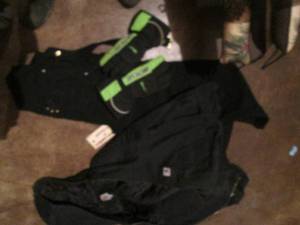 lot 136 image: Large Carhartt Insulated jacket with hood, Carhartt non-insulated coveralls and snow gloves