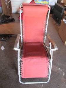 lot 110 image: Zero gravity outdoor chair