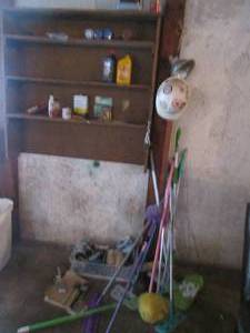 lot 118 image: Painting and cleaning supplies along with a few automotive and household supplies