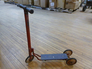 Vintage 3-Wheel Scooter