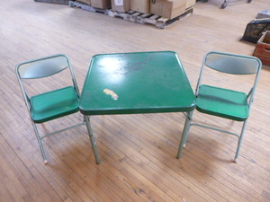 Vintage Samsonite 3 Piece Childs Metal Table and Chairs