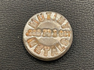 lot 28 image: .999 Fine Silver Metal Mutiny 1 Ounce Round