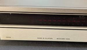 lot 7 image: Bang & Olufsen Beocord 5500 Cassette Player