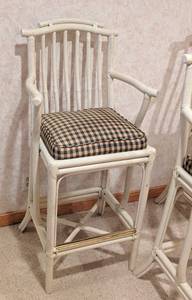 lot 39 image: Painted Rattan Barstool Set