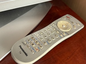 lot 92 image: Panasonic 25 Inch Television