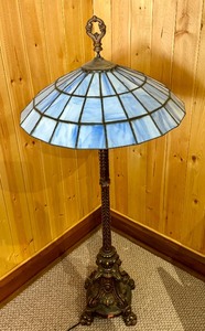 lot 11 image: Beautiful Tall Framed Stained Glass Table Lamp