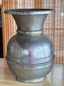 lot 392 image: Vintage Albert Pick & Co Metal Spittoon
