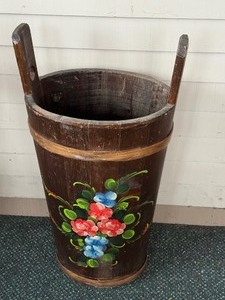 lot 269A image: Vintage Wooden Hand Painted Decorative Bucket