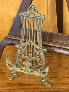 lot 375 image: Two Decorative Table Top Easels