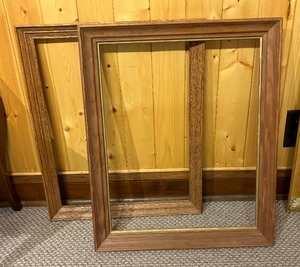 lot 478 image: Variety of Vintage Picture Frames