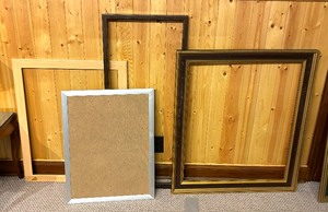 lot 200C image: Variety of Picture Frames