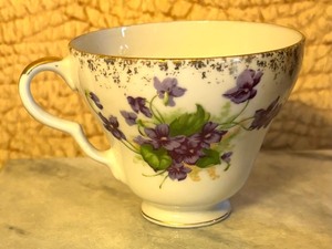 lot 463C image: Lefton China Teacup, Saucer and Stand