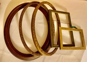 lot 357 image: Large Assortment of Frames, Variety of Shapes and Sizes