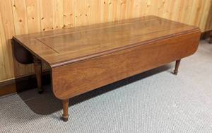 lot 111D image: Vintage Cherry Drop Leaf Coffee Table by Harden