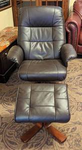 lot 126D image: Brown Grey Recliner and Ottoman