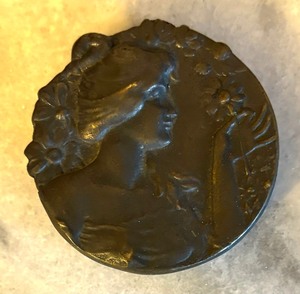 lot 513 image: Marvelous Metals