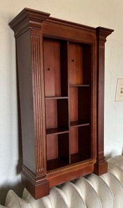 lot 517 image: Wonderful Wooden Shelf