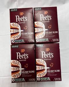 lot 135 image: 4 x 10ct Boxes of Holiday Blend Dark Roast Kcups