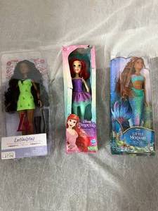 lot 35 image: Little Mermaid, Ariel, and Latinistas Dolls