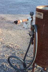lot 23 image: Sand Blaster Empire Blast finishing equipment Large Size & Portable