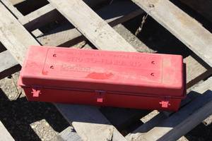 lot 35 image: Car Emergency Breakdown Kit Of 3 Warning Triangles Red Reflector Safety Hazard DOT Approved