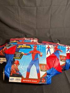 lot 29 image: Boys Spider-Man Costume Size Small 67 - 3-Pack