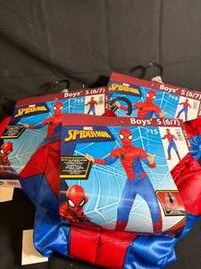 lot 62 image: Boys Spider-Man Costume Size Small 67 - 3-Pack