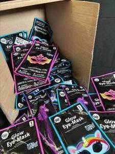 lot 159 image: Princess Unicorn Glow Eye Masks - 43-Pack