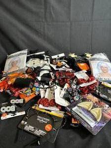 lot 165 image: Massive Halloween Hair & Headband Variety Pack