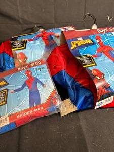 lot 172 image: Boys Spider-Man Costume Size Medium 78 and 1 Small 67x - 3-Pack