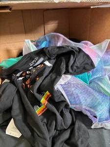 lot 179 image: Halloween ClothingCostume Variety Pack - Various Sizes