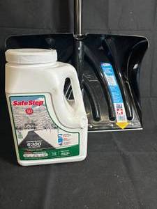 lot 21 image: 17 Snow Shovel and 1LB Salt Combo Pack
