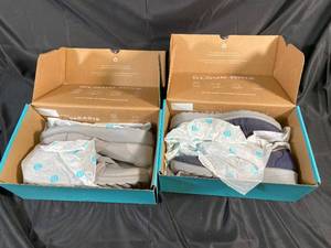 lot 213 image: Cloud Nine Womens Shoes Sizes 8 & 7 12 - Set of 2