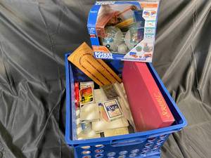 lot 220 image: Large Family Game Bundle  Spanish Immersion Disc Set