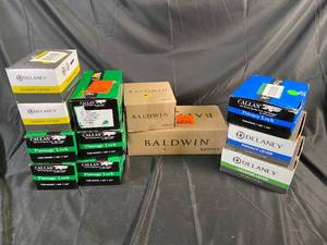 lot 243 image: Large Assorted Lock & Level Bundle - See Pictures