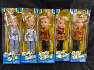 lot 250 image: Sassy Blonde Bundle - 2 Sassy Sadies & 3 Sassy Tiffanys - Set of 5