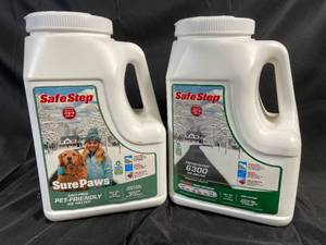 lot 284 image: Safe Step Ice Melter - 2-Pack