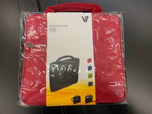 lot 252 image: V7 iPad Carry Case Red 11.2 x 10.1 x 0.9 Polyester