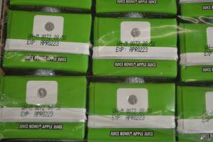 Flat of Juice Bowl Apple Juice Boxes 44ct