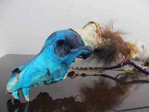 lot 62 image: Decorative Native American Walking Stick wGenuine Animal Skull