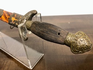 lot 109 image: Excellent Antique Chinese Dao Sword