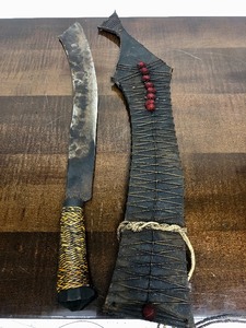 lot 118 image: Old Tribal Machete Type Sword wSheath