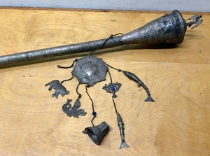 lot 141 image: Fantastic Large Antique Bolivian Authority Baton 