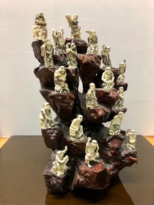 lot 163 image: Fantastic Large Vintage Oriental Carved Bone Figural Group Sculpture