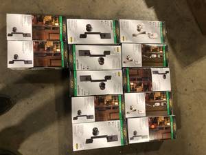 lot 47 image: Lot of Assorted Door Entry Handles Various Models and Conditions Customer Returns See Pictures