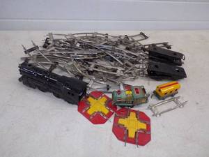 lot 28 image: Vintage Toy Train Parts and Track