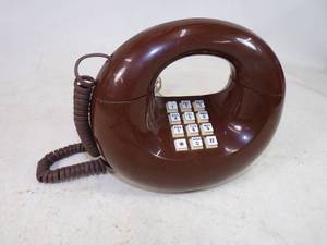 lot 31 image: Fantastic Retro Western Electric Circle Phone