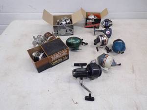 lot 55 image: Lot of Vintage Fishing Reels - Some with Boxes